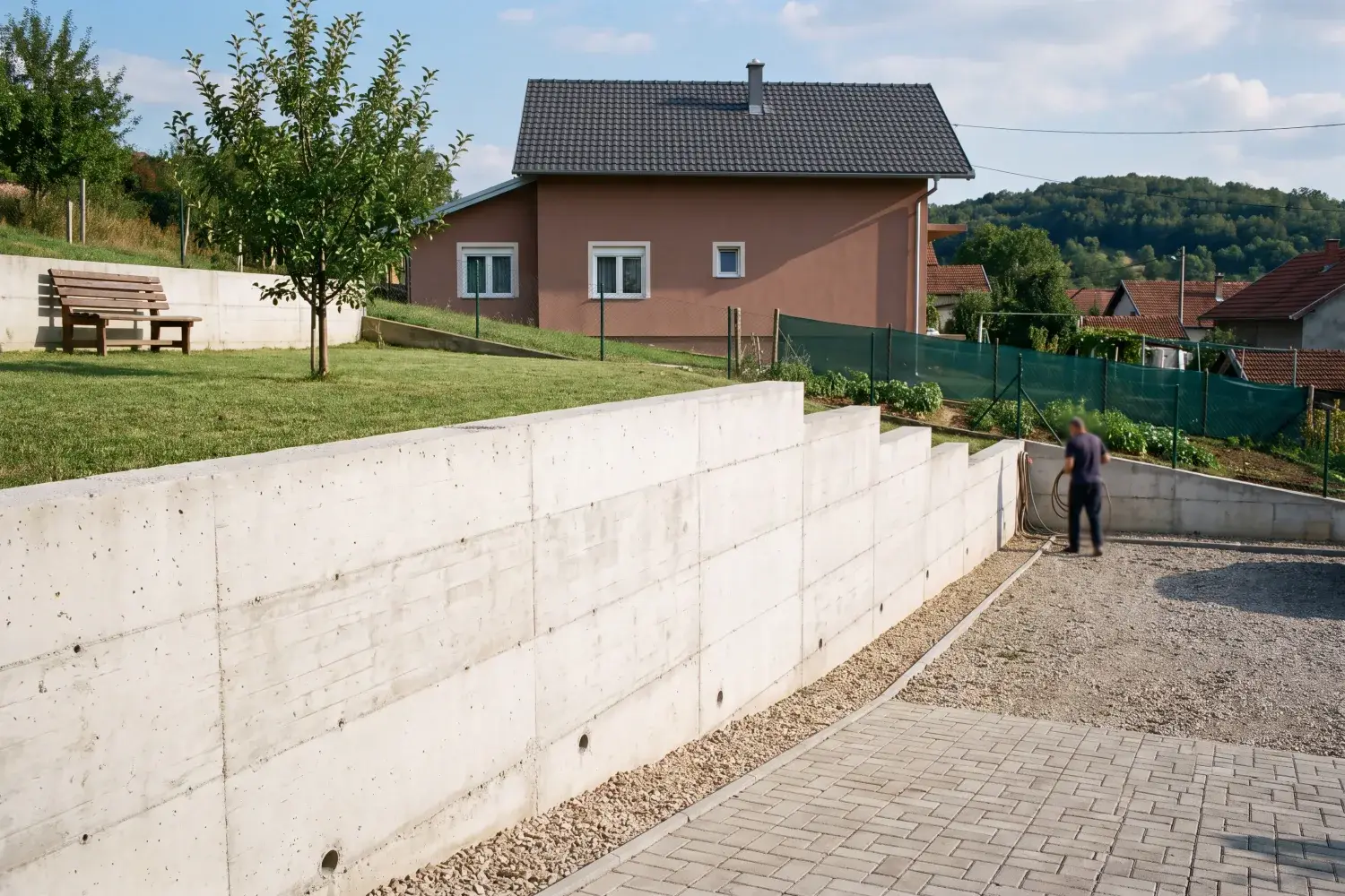 Betonik — betoniranje u celoj Srbiji | Kada je potreban potporni zid